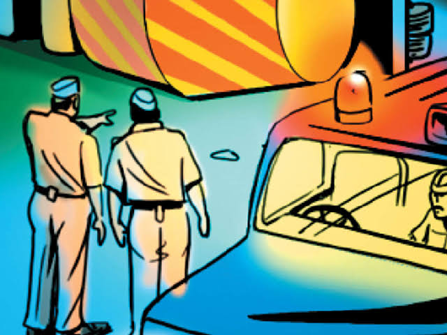 Fight between police jawan and PRD jawan, PRD Jawan refer to the Higher Center.