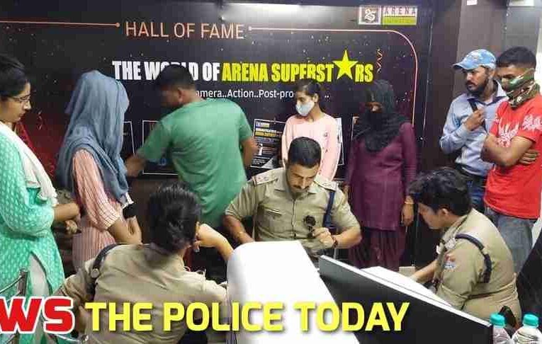 Prostitution was going on in this shopping mall of Uttrakhnd, 9 women and men were arrested by the police