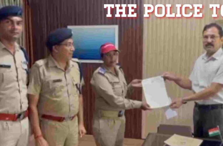 “Home Guard Babli Rani was honored by the District Captain Dr. Yogendra Singh Rawat for her high level of devotion and indomitable courage”