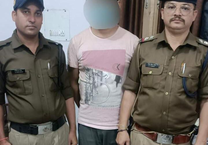 “Laksar police crackdown on the accused of firing, two accused arrested.”