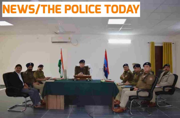 Nainital Police, honored 03 police officers/personnel including SO Nandan Singh Rawat for doing excellent work.