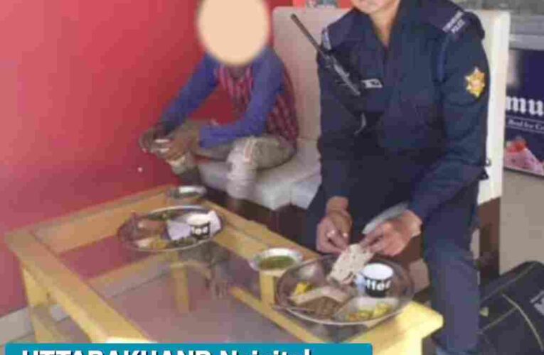 CPU constable Rohit gave an example of humanity, fed food to a poor hungry child, the boy said “Thank you police brother”.